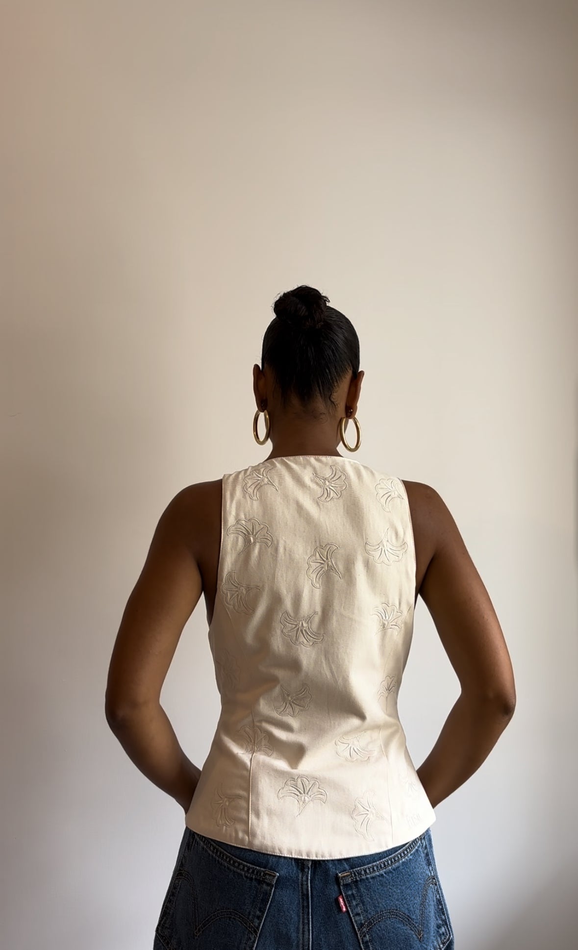 The Fololo sleeveless Vest